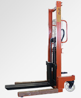 液壓堆高車安全使用要點(diǎn)